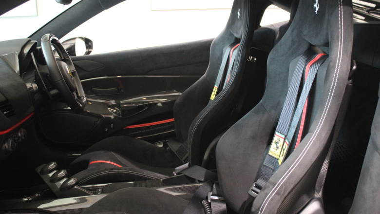 Ferrari 488 Pista 3.9T V8 Coupe 2dr Petrol F1 DCT (s/s) (720 ps) Petrol Coupe